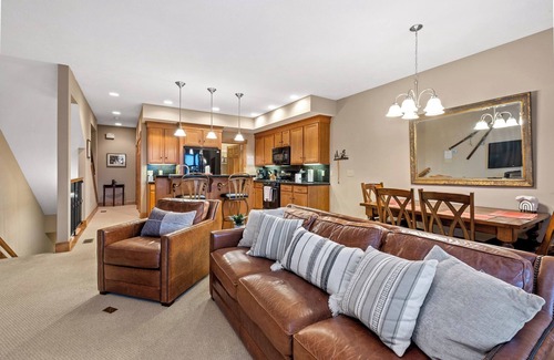 Champion House | Cozy top of the mountain retreat at 7Springs Resort