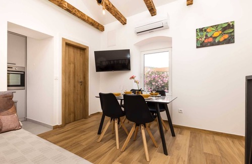 Veli Losinj Apartment | Cozy Trio Haven - 1BR/1BA Apartment, No Pets