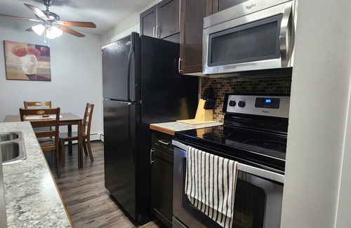 Red Deer Apartment | Cozy Two Bedroom Apartment in Westpark with Energized Parking and Wi-Fi Incl.!