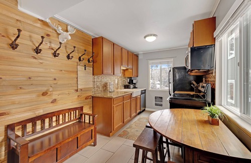 Warrior's Mark West Condo | Cozy two bedroom Breckenridge, steps away from Bus stop to mountain and downtown