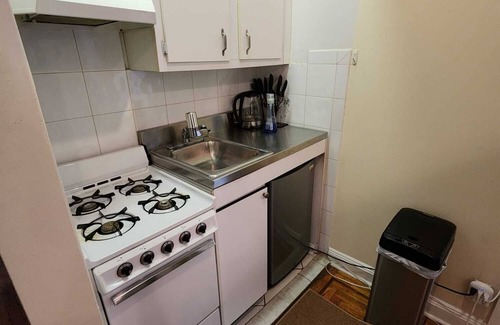 Midtown East Apartment | Cozy Two Bedroom in the Heart of New York City