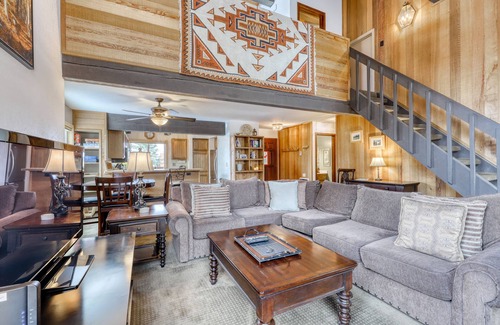 Mammoth Lakes Condo | Cozy, updated condo w/shared sauna, pool & hot tub - close to Eagle Lodge