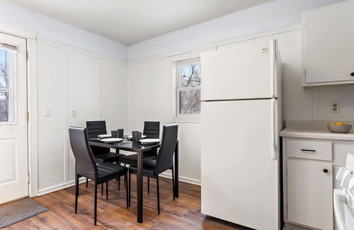 Hopkins House | Cozy Upper Level Duplex in Hopkins