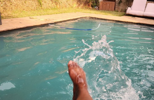 Muckleneuk House | Cozy Urban Oasis in Hatfield with 24/7 Security & Modern Comfort and privacy.