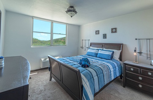 Machos Apartment | Cozy Vacation Apartment for 6 | Puerto Rico