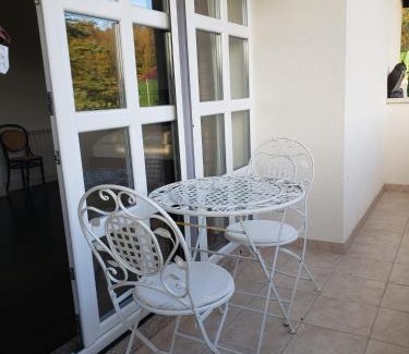 Veliko Trgovisce Villa | Cozy villa near the swimming pools