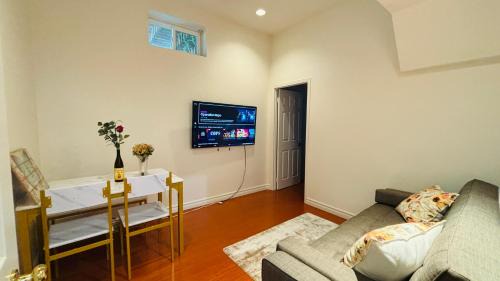 Steeles Apartment | Cozy Walkout Basement with Tranquility