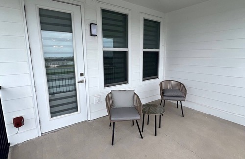 Slidell Apartment | Cozy Waterfront 2-bedroom apartment in serene Slidell