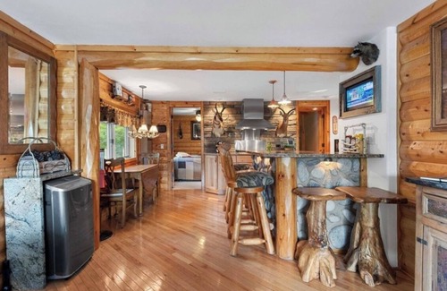 Crivitz Cabin | Cozy waterfront cabin retreat in Crivitz WI