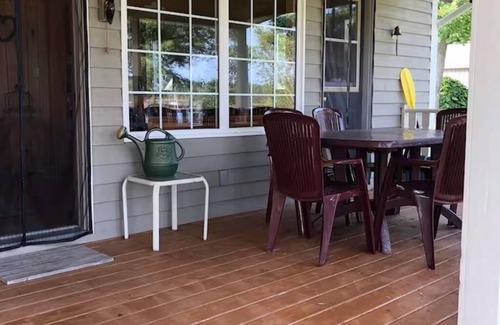 Shemogue Cottage | Cozy Waterfront Cottage on the Tidnish River