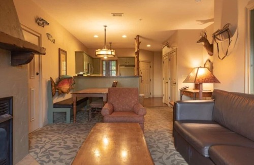 Big Cedars Cabin | Cozy Wilderness Club at Big Cedar, 2 Bedroom Cabin