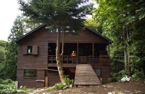 Minakami House | Cozy Wooden Home Getaway & Onsen