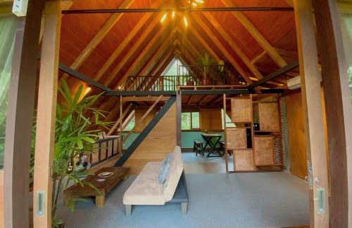 Kuta Ski Chalet | Cozy Wooden House with Attic