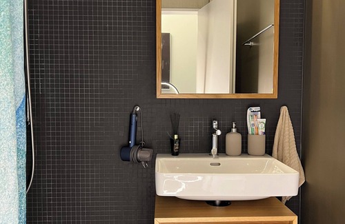 Enge Apartment | Cozy Zurich Getaway Lake Access Private Garden