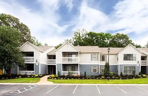 Stockbridge Apartment | Cozy1 BR Get Away, 4/20 friendly, 15min frm Airport