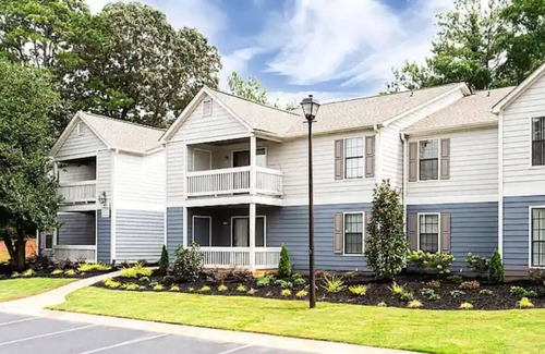 Stockbridge Apartment | Cozy1 BR Get Away, 4/20 friendly, 15min frm Airport