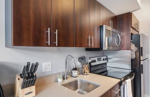 Lower Lawrenceville Apartment | Cozysuites Boutique SDO Lawrenceville