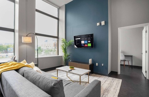 Cultural District Apartment | CozySuites Modern 1BR in Downtown Pitts #4