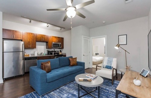 Hillsboro Village Apartment | CozySuites Music Row Spacious 1BR free parking 11