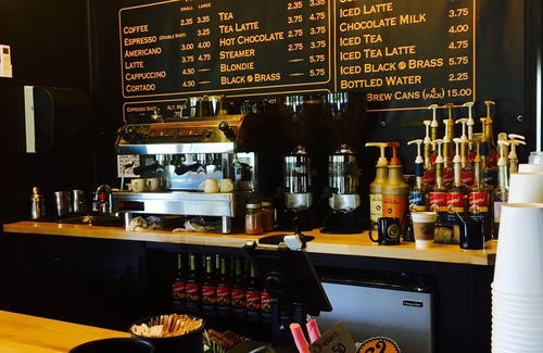 Lake Ariel Cabin | Cozyup@Catalan Caseta~Fall Foliage, Harvest Fest!