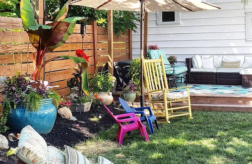 East Aurora Apartment | Craftsman with Private Quaint Relaxing Garden Near Hamlin