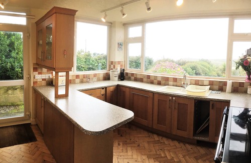 Crantock House | Crantock Cottage, stunning sea views, 10 mins to beach & equipped for children