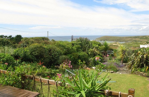 Crantock House | Crantock Cottage, stunning sea views, 10 mins to beach & equipped for children