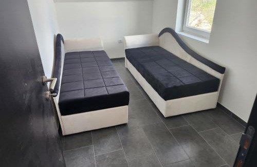 Surcin Apartment | Crassula Lux