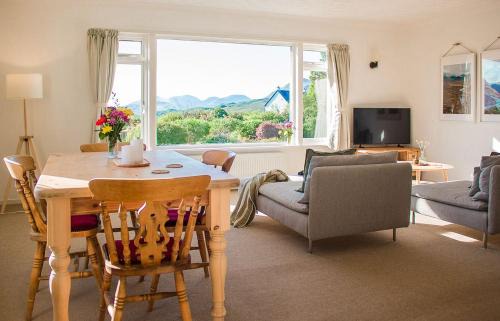 Isle of Scalpay House | Creag Dubh