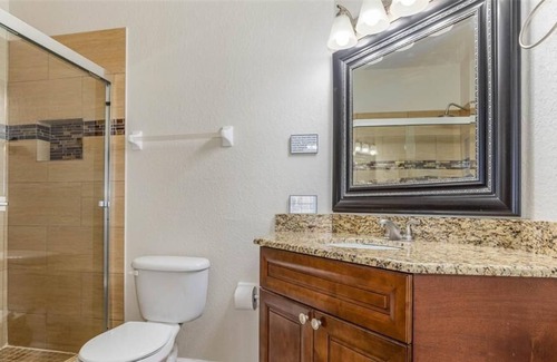 Crestwynd Bay Condo | **Create Magic Moments steps away from Waterpark & Pool. On Disney's Doorstep**