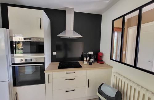 Chartres House | Createur DE Souvenirs