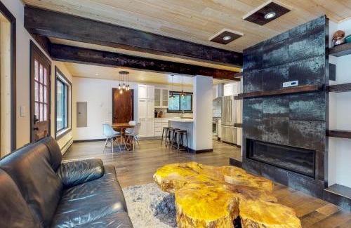 Cle Elum House | Creekside Cabin