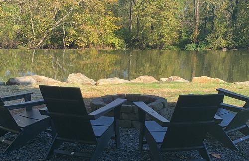 Perkiomenville Cottage | Creekside Cottage with Pool on the Perkiomen Trail