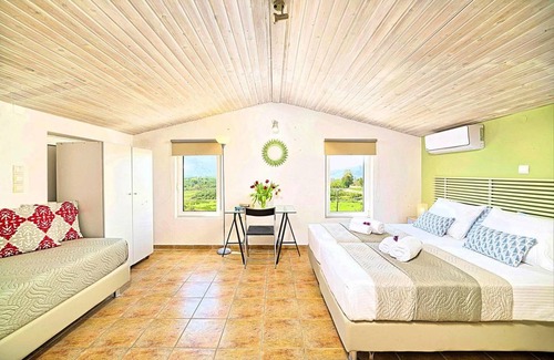 Dramia Villa | Cretan Mansion with Heated Swimming Pool Cretan Mansion