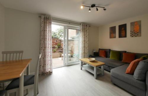 Crewe Apartment | Crewe Short Lets 8 Victoria Court, Crewe