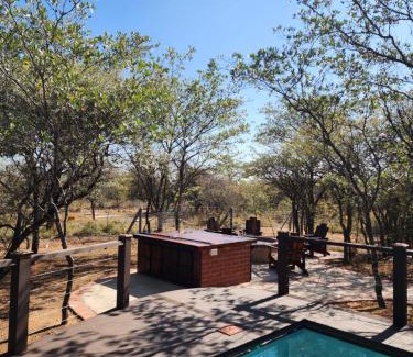 Hammanskraal Cabin | Crimson Bush Lodge