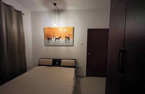 Chicalim Apartment | Cristelle's Heartwood Haven with Water Park Slides & Gym close to Jacinto Island