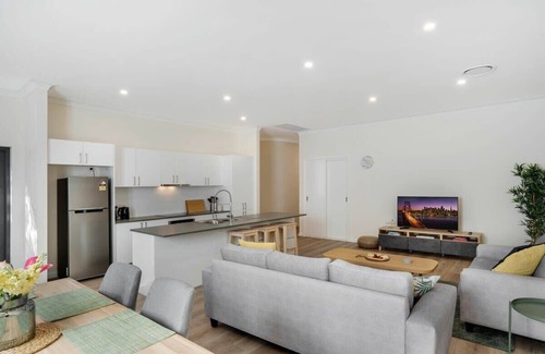 Wagga Wagga Apartment | Crooked Lane Apartment - CBD, Stylish & Central