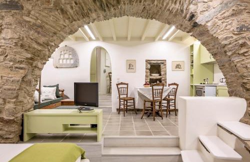 Tripotamos Hotel | Crossroads Inn Traditional Lodging