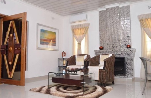 Francistown Bed & Breakfast | Crown Guest Lodge