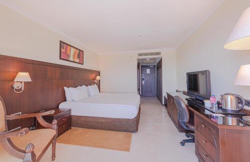 Konyaalti Hotel | Crowne Plaza Antalya by IHG