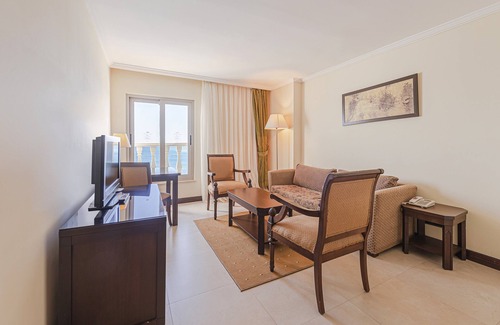 Konyaalti Hotel | Crowne Plaza Hotel Antalya by IHG