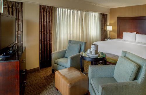 Bridgeton Hotel | Crowne Plaza Hotel St. Louis Airport by IHG