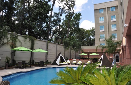 The Villages Apartment | Crowne Plaza Houston Galleria Area, an IHG Hotel