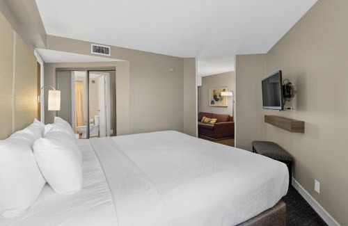 Greenway Plaza-Upper Kirby Hotel | Crowne Plaza Houston Med Ctr-Galleria Area by IHG
