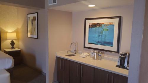Chandler Resort | Crowne Plaza Phoenix - Chandler Golf Resort by IHG