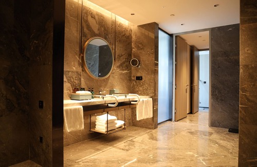 Beilin Hotel | Crowne Plaza Xi'an Weiyang by IHG