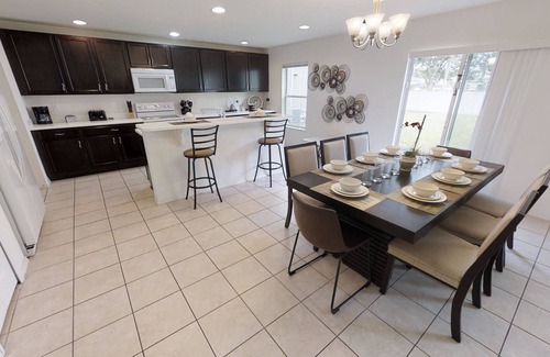 Crystal Cove House | Crystal Cove 4 Bedroom Vacation Home (1527)