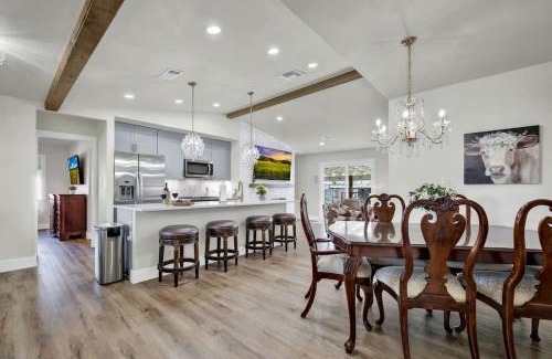 Fredericksburg House | Crystal Cow Haus!