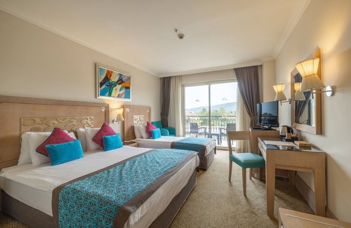 Kemer Resort | Crystal De Luxe Resort & Spa – All Inclusive